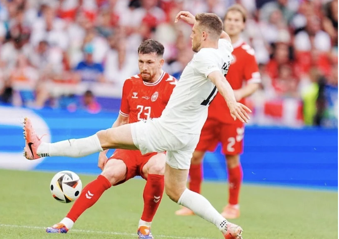 丹麦队在欧洲杯首战后的反思：赫伊别尔谈1-1战平斯洛文尼亚